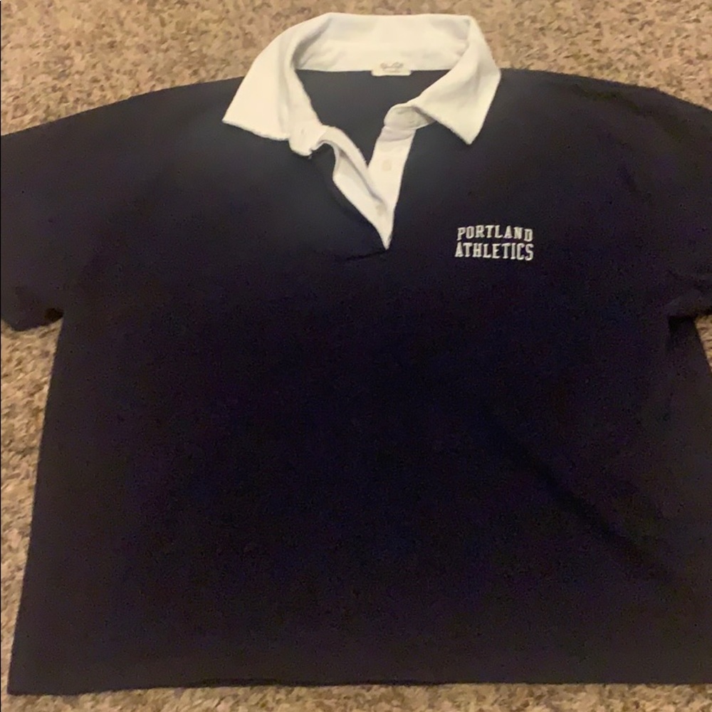 brandy melville portland athletics top!